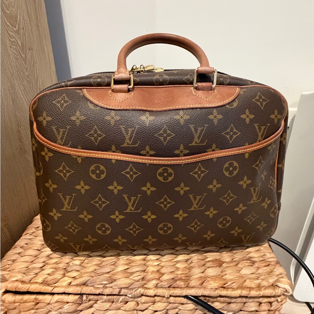 Vintage Louis Vuitton Deauville Monogram Top Handle bag